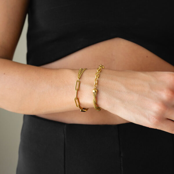 Pulseiras Chiara Gold e Vittoria Gold, em aço inoxidável antialérgico dourado, para mulher, da marca Twobrothers.