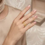Bague dorée pour Femme Leah – Image 2
