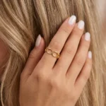 Bague dorée pour Femme Vivian – Image 2